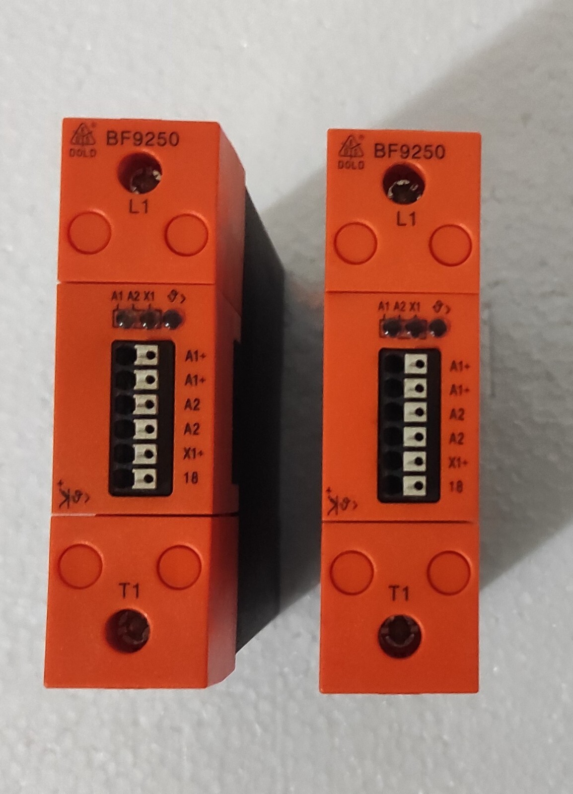 E.Dold & Sohne Part No. BF9250.01/001 Load Voltage  Lot Of 02 Pcs
